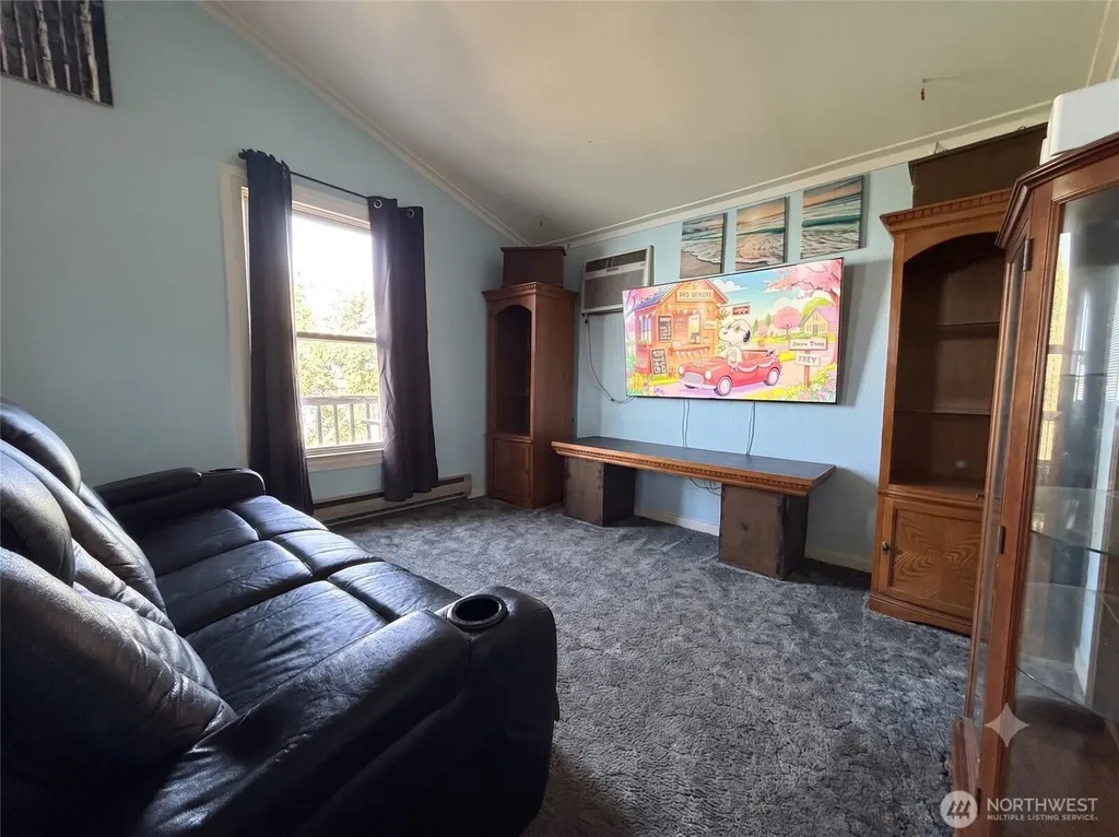 2745 NE Westshore Drive Moses Lake WA 98837