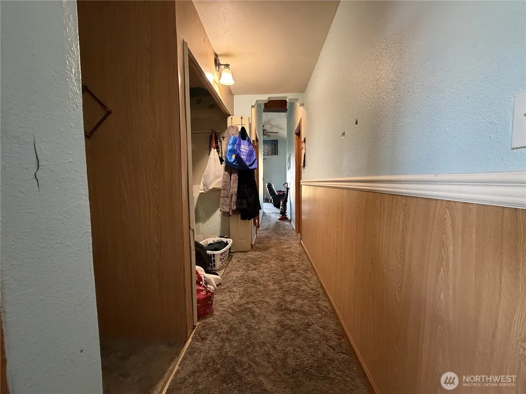 2745 NE Westshore Drive Moses Lake WA 98837