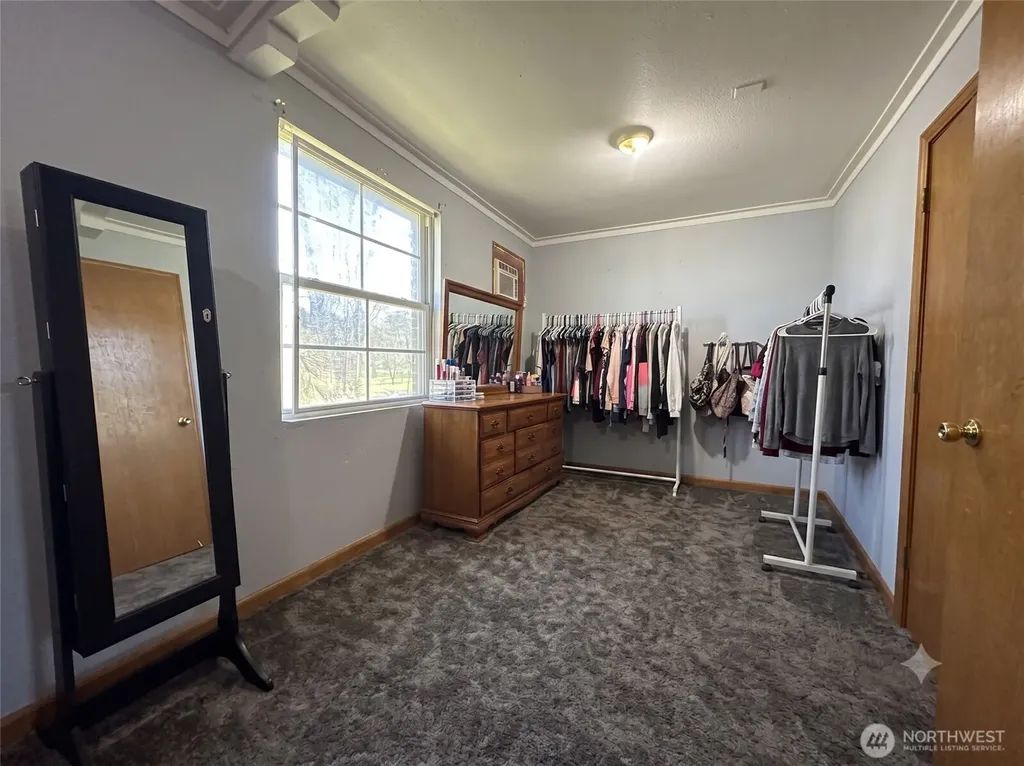 2745 NE Westshore Drive Moses Lake WA 98837