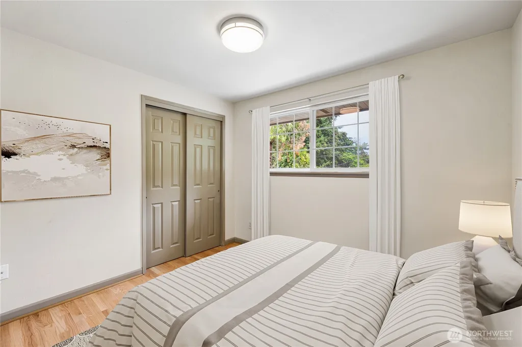 8912 229th Place SW Edmonds WA 98026