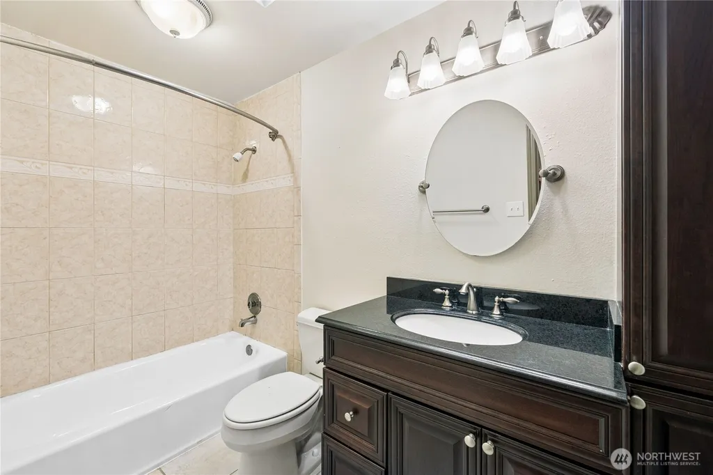 8912 229th Place SW Edmonds WA 98026