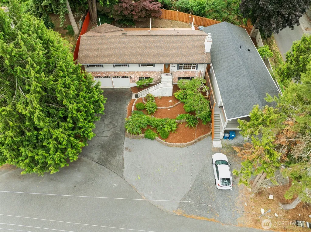 8912 229th Place SW Edmonds WA 98026