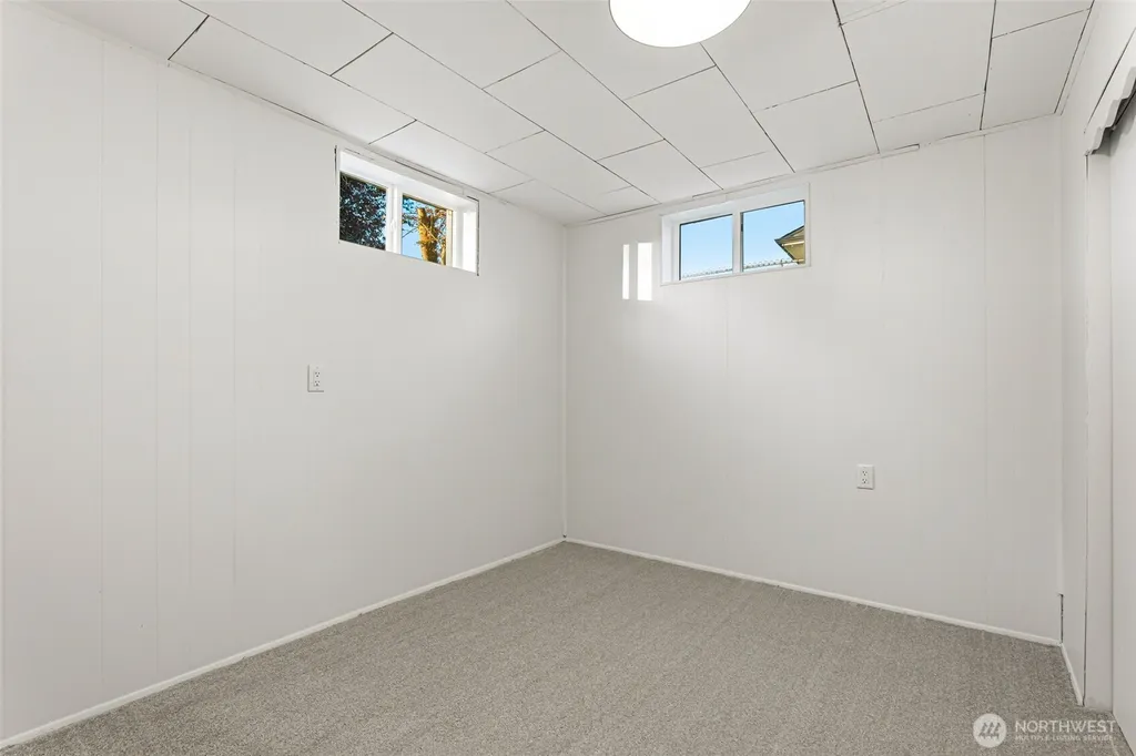 924 E 57th Street Tacoma WA 98404
