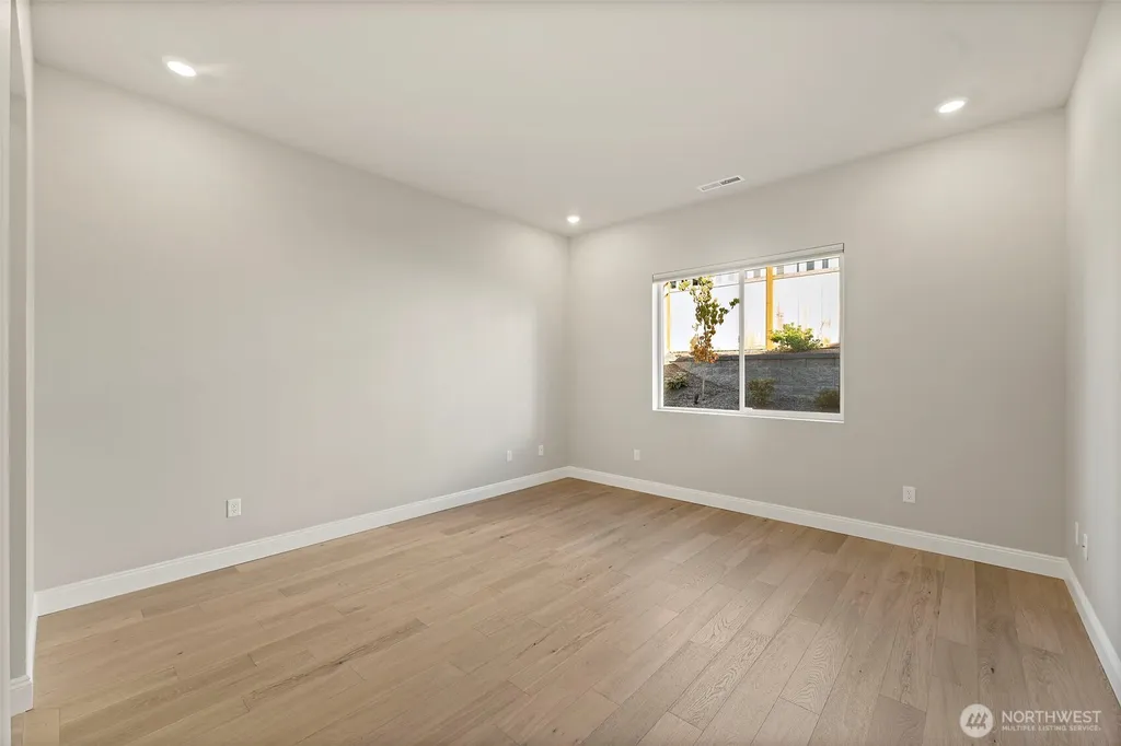 14816 206th Avenue E Bonney Lake WA 98391