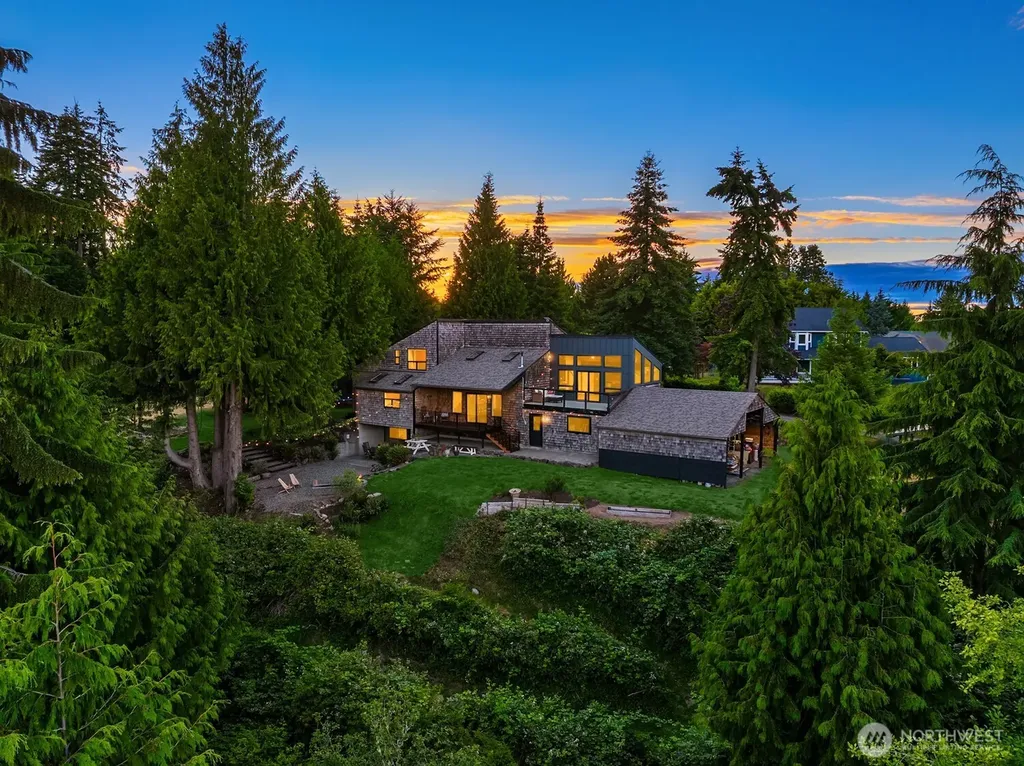5250 NE See Forever Lane Poulsbo WA 98370