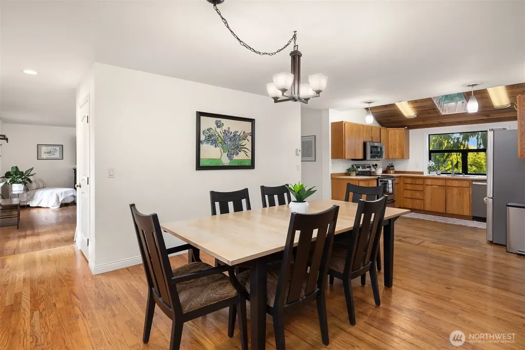 5250 NE See Forever Lane Poulsbo WA 98370