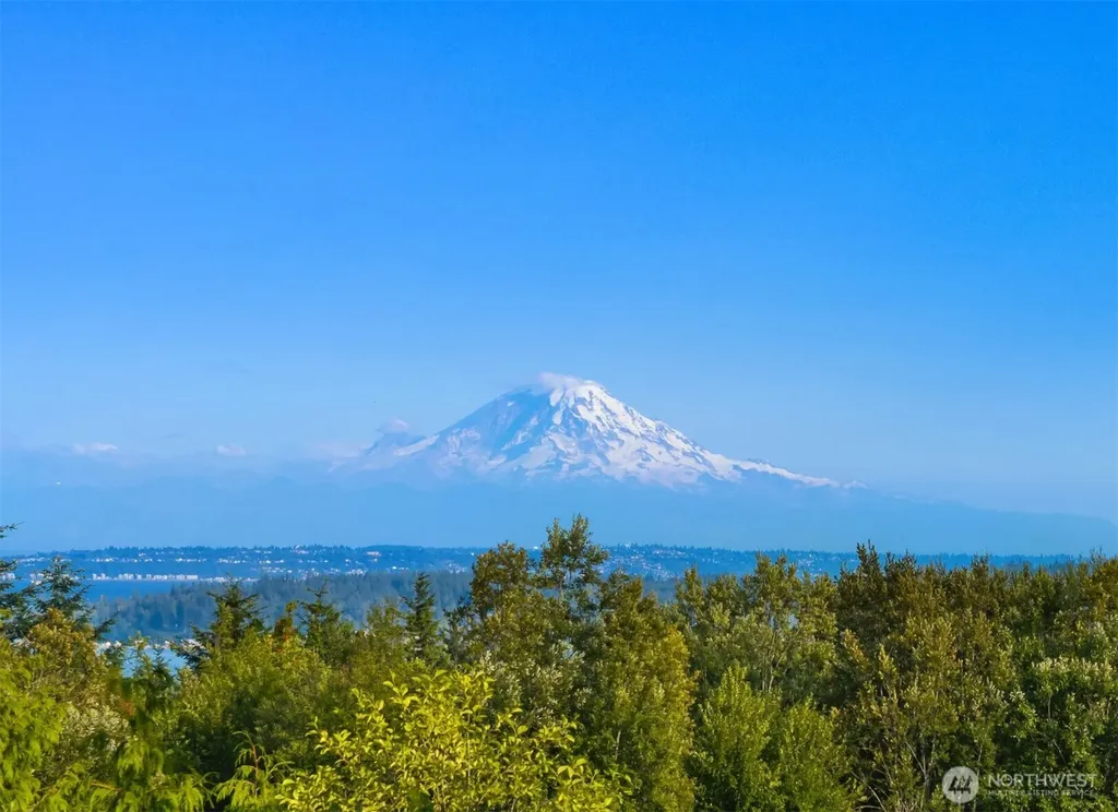 5250 NE See Forever Lane Poulsbo WA 98370