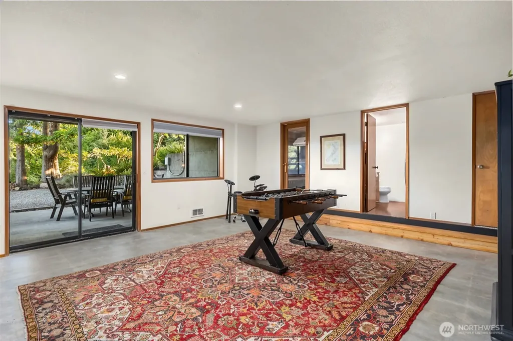 5250 NE See Forever Lane Poulsbo WA 98370