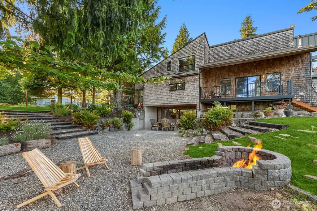 5250 NE See Forever Lane Poulsbo WA 98370