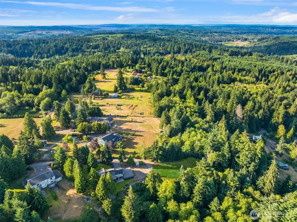 5250 NE See Forever Lane Poulsbo WA 98370