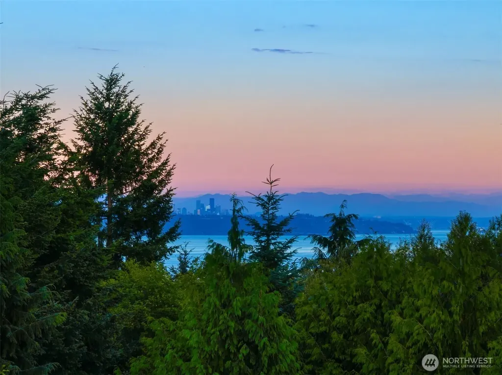 5250 NE See Forever Lane Poulsbo WA 98370