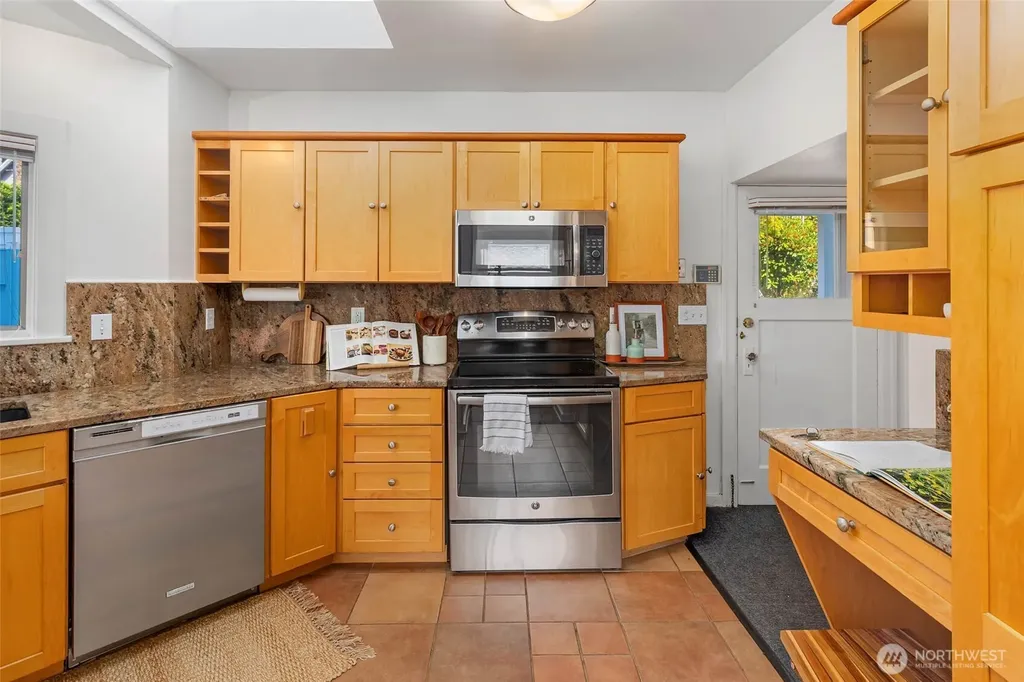 2342 NW 98th Street Seattle WA 98117
