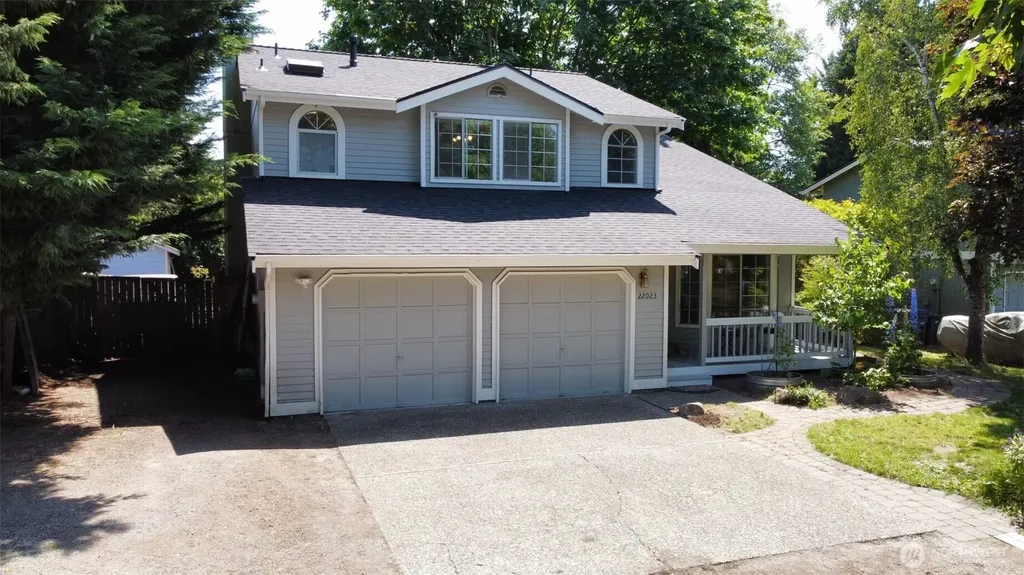 22023 SE 266th Place Maple Valley WA 98038