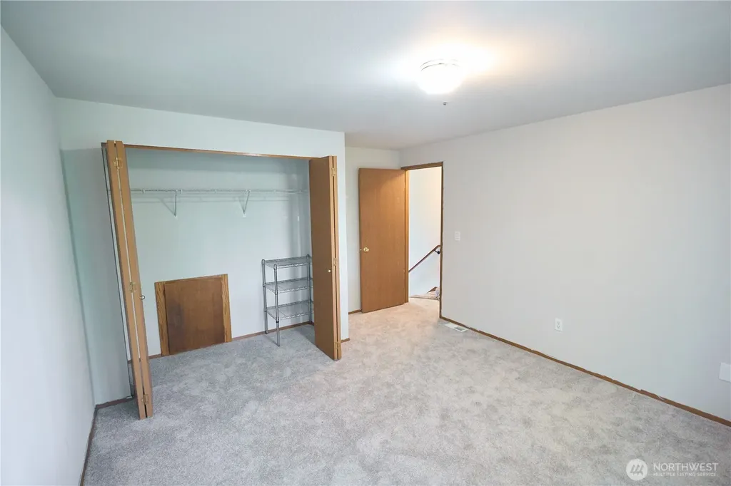 22023 SE 266th Place Maple Valley WA 98038