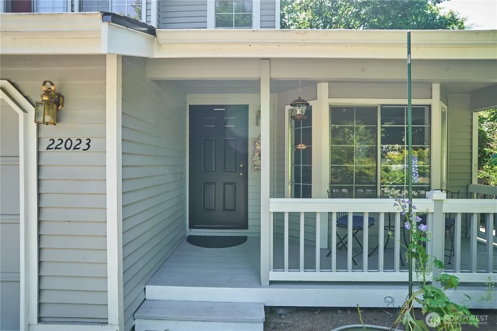 22023 SE 266th Place Maple Valley WA 98038