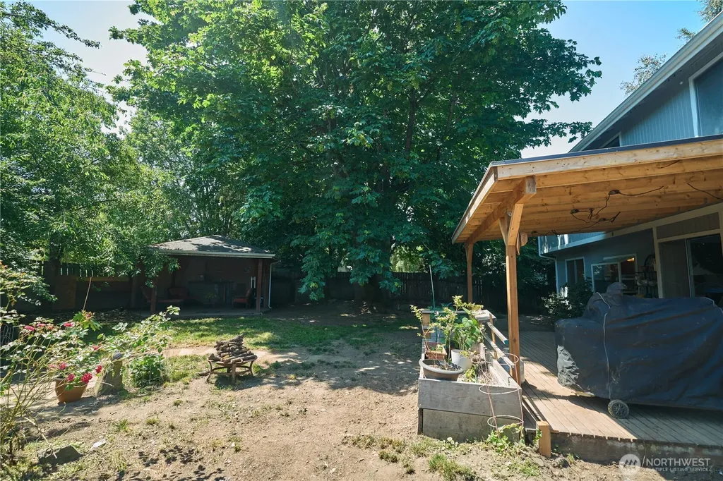 22023 SE 266th Place Maple Valley WA 98038