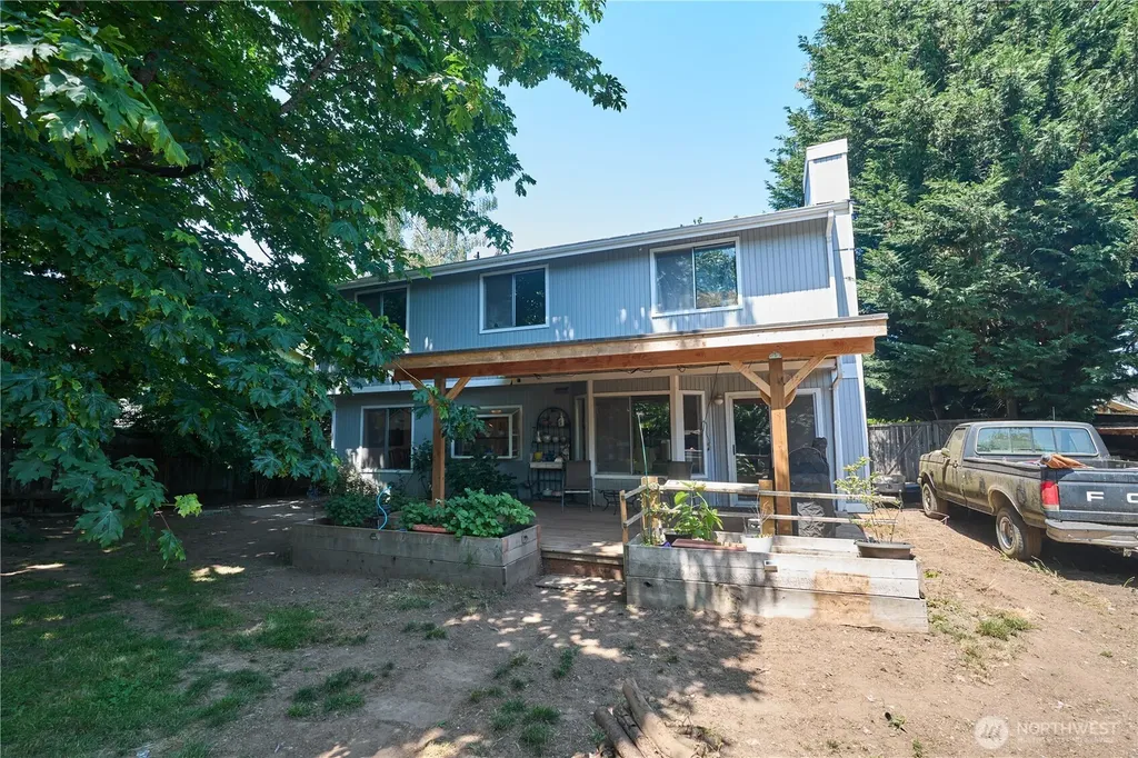 22023 SE 266th Place Maple Valley WA 98038