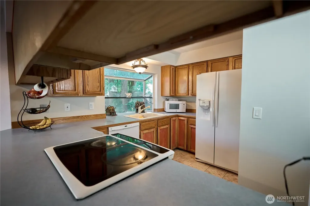22023 SE 266th Place Maple Valley WA 98038