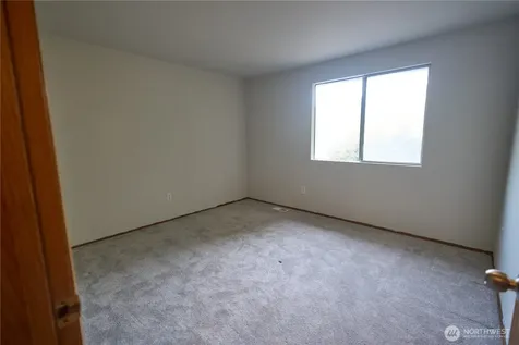 22023 SE 266th Place Maple Valley WA 98038