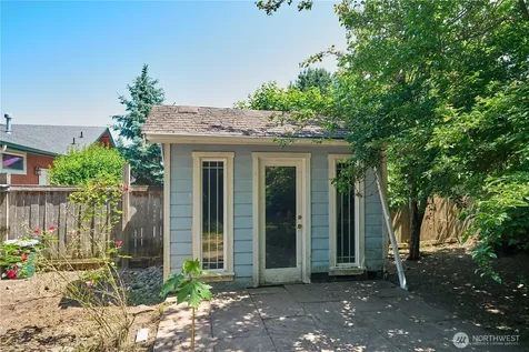 22023 SE 266th Place Maple Valley WA 98038