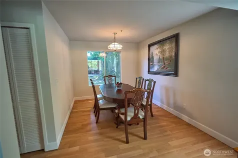 22023 SE 266th Place Maple Valley WA 98038