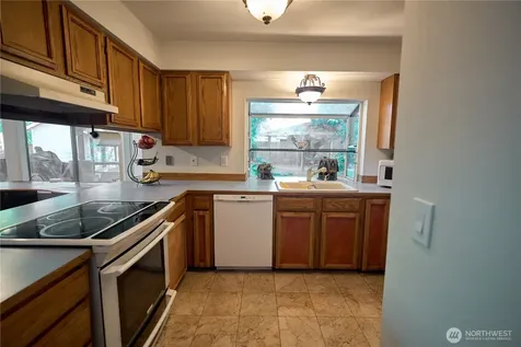 22023 SE 266th Place Maple Valley WA 98038