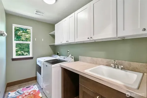5517 159th Avenue SE Snohomish WA 98290