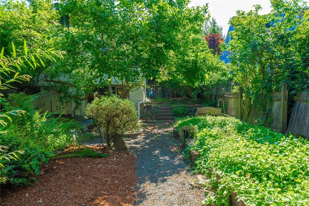 231 Central Street NE Olympia WA 98506