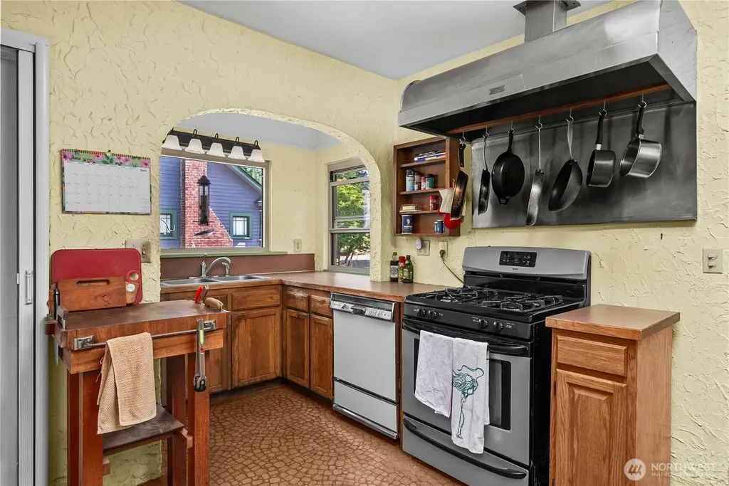 231 Central Street NE Olympia WA 98506
