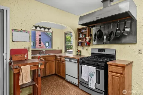 231 Central Street NE Olympia WA 98506