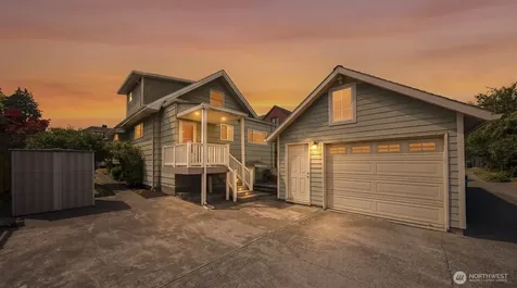 7528 33rd Avenue NW Seattle WA 98117