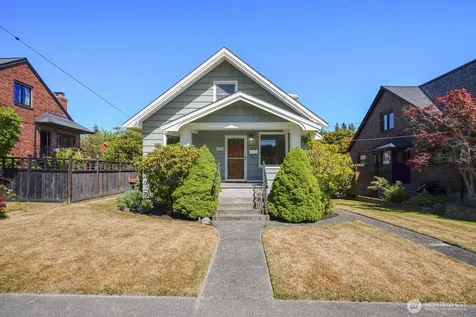 7528 33rd Avenue NW Seattle WA 98117