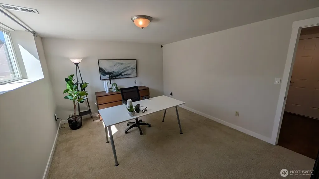 21020 98th Avenue S Kent WA 98031