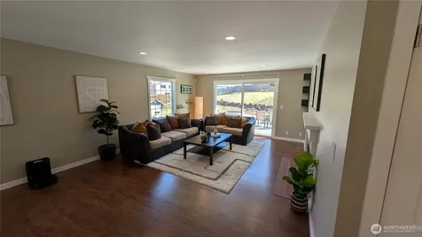 21020 98th Avenue S Kent WA 98031