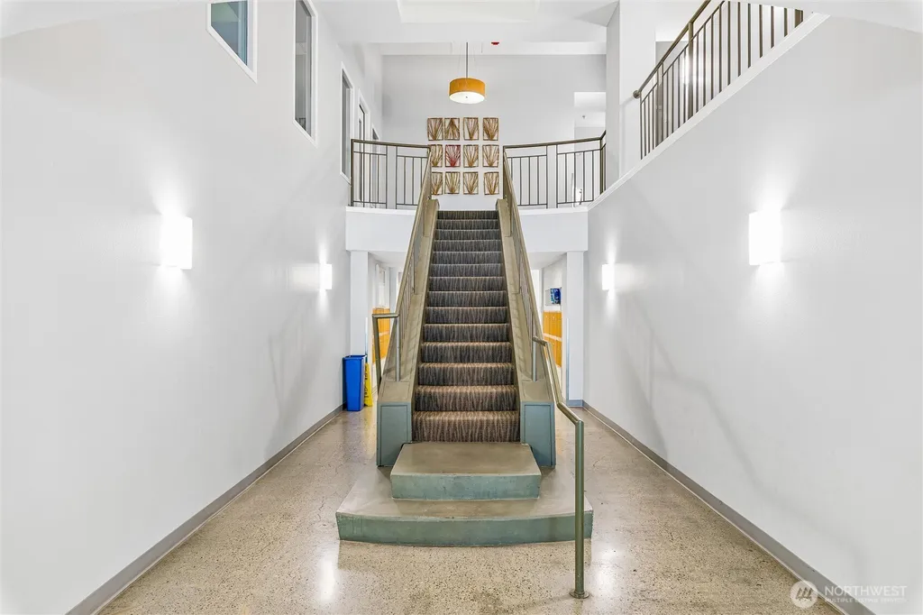 3028 Western Avenue Seattle WA 98121