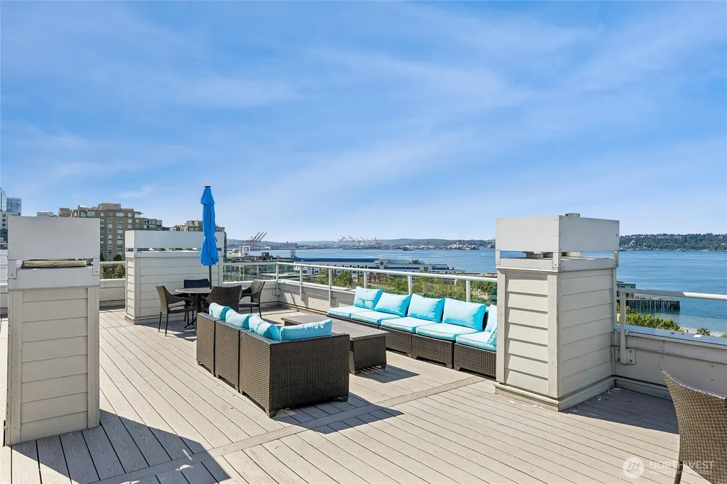 3028 Western Avenue Seattle WA 98121