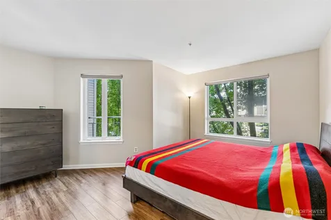 3028 Western Avenue Seattle WA 98121