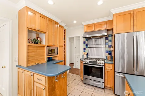 2763 59th Avenue SW Seattle WA 98116