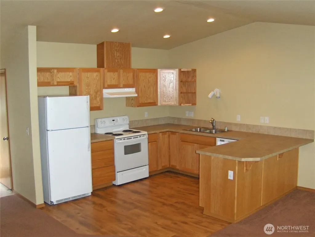 6521 201st Rochester WA 98579