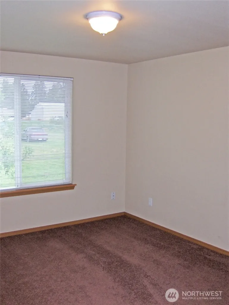 6521 201st Rochester WA 98579