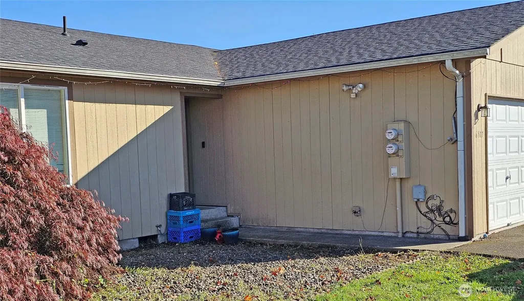 6521 201st Rochester WA 98579