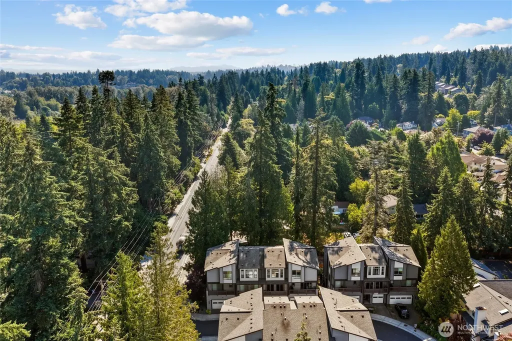6861 NE 170th Kenmore WA 98028