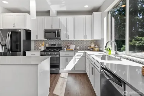 6861 NE 170th Kenmore WA 98028