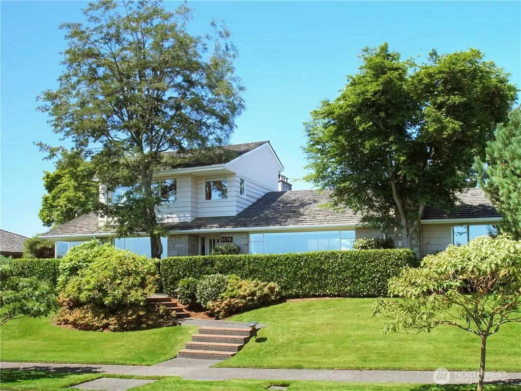 5715 63rd Avenue NE Seattle WA 98105
