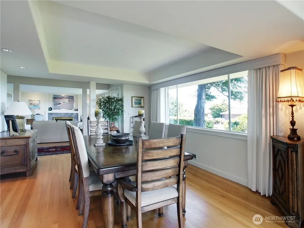5715 63rd Avenue NE Seattle WA 98105
