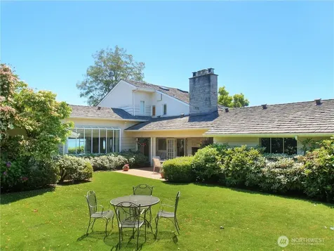 5715 63rd Avenue NE Seattle WA 98105
