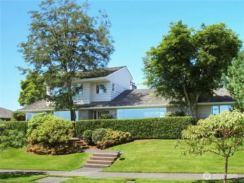 5715 63rd Avenue NE Seattle WA 98105