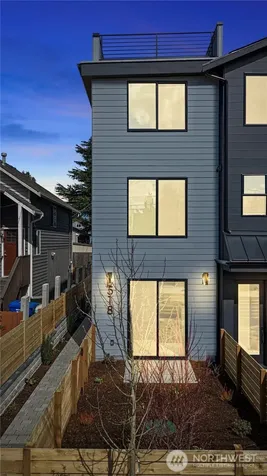 518 N 102nd Street Seattle WA 98133