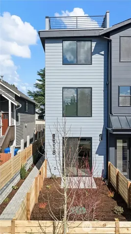 518 N 102nd Street Seattle WA 98133