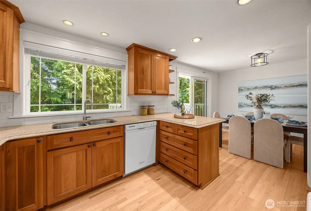 15315 50th Avenue W Edmonds WA 98026
